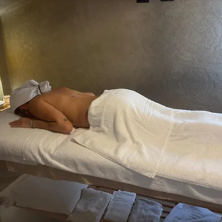 Artemisia Hotel 3*
